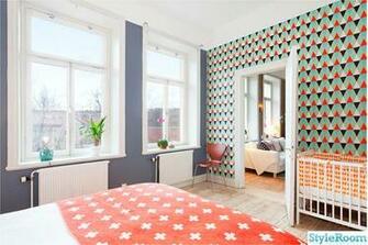 She Chose Isak S Nova Mist Wallpaper To Add A Dramatic Touch By