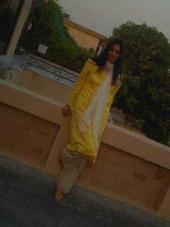 Wallpaper Cute Desi Punjabi Girl Personal Beautiful Photos
