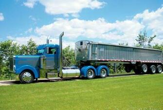 A Peterbilt 379 Wallpaper
