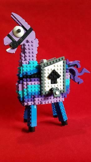 Fortnite Loot Llama Wallpaper Jeux Lego Personnages De Jeu