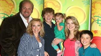 Good Luck Charlie Wallpaper