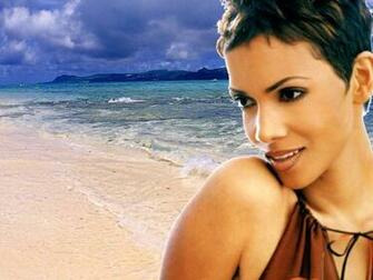 Halle Berry Wallpaper