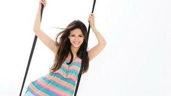 Victoria Justice Wallpaper