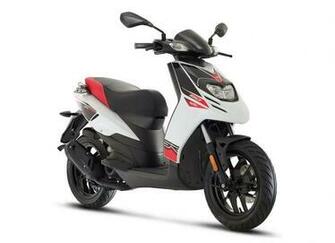 Aprilia Sr Showing Jpg