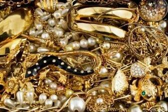 Diamond Gold Jewelry Precious Pearl Necklace Ring Background