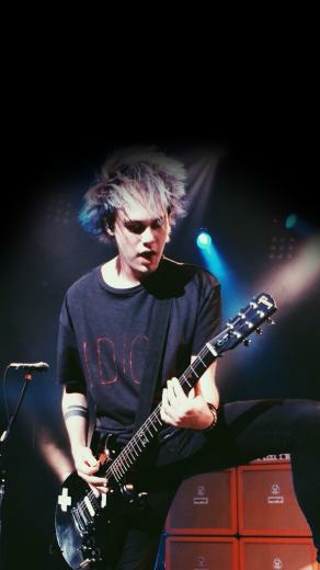5sos iPhone Wallpaper Ekkor