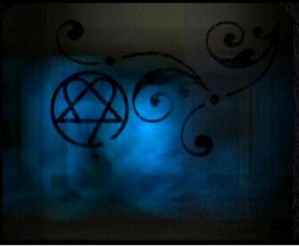 Heartagram Wallpaper
