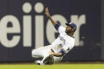 Lorenzo Cain Wins Fielding Bible Award As Baseball S Best