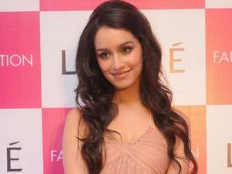 Cute Photos Of Shardha Kapoor Hp Blusukan