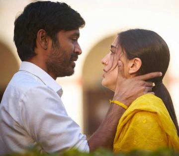 Atrangi Re Fan Photos Image Pictures