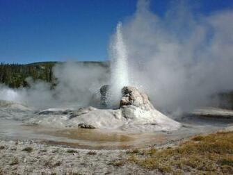 Yellowstone Geiser Wallpaper