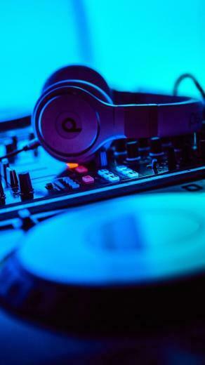 Wallpaper Dj Headphones Installation