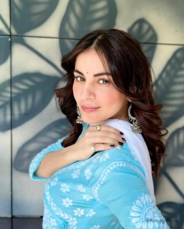 Shraddha Arya HD Wallpaper Desktop Background Android