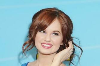 Debby Ryan HD Wallpaper Rocks