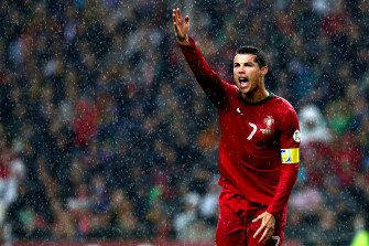 Game Signal Cristiano Ronaldo HD 4k Wallpaper
