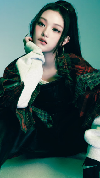 Haerin Newjeans How Sweet 4k Wallpaper