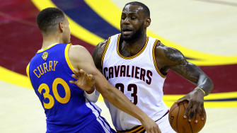 Lebron James Stephen Curry And The Title Of Best Player In World Wallpaper