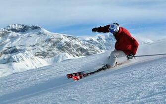 Wallpaper Ski Snow Mountain Skier Skiing Downhill Desktop
