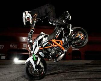 Stunt Wallpaper