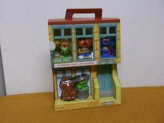 Sesame Street Neighborhood Friends Playskool Sets Characters