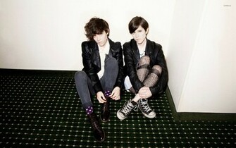 Tegan And Sara Wallpaper Celebrity