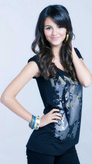 Victoria Justice iPhone 5s Wallpaper