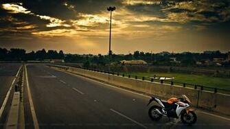 Honda Cbr 150r Wallpaper