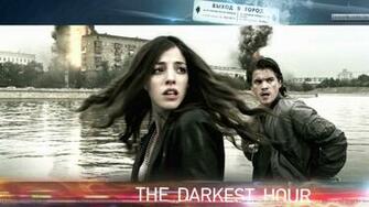 Olivia Thirlby With Emile Hirsch Looking Back Wallpaper