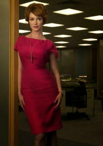 Christina Hendricks In Pink Dress HD Wallpaper
