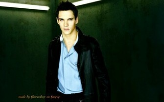 Jonathan Wallpaper Rhys Meyers