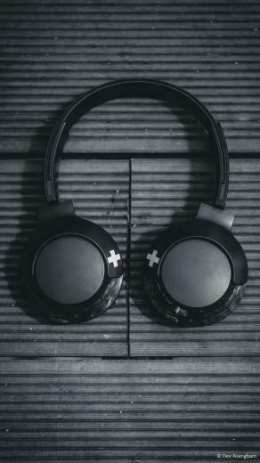 Headphone Wireless Music Black White 4k Ultra HD Mobile