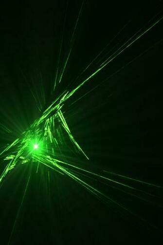 Broken Glass HD Wallpaper For iPhone 4s