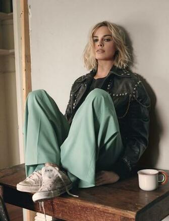 Margot Robbie Image W Magazine November HD