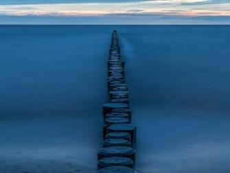 Wallpaper Beach Wooden Poles Separator