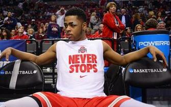 Look D Angelo Russell Needs To Work On His Golf Swing Cbssports