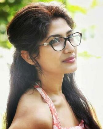Pics Bucket Actress Roshini Prakash HD Photos And Wallpaper