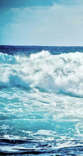 Ocean Waves iPhone Wallpaper