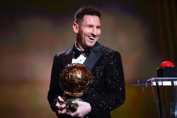 The Daily Bee Lionel Messi Wins Seventh Ballon D Or Fear Wall