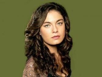 Alexa Davalos Wallpaper