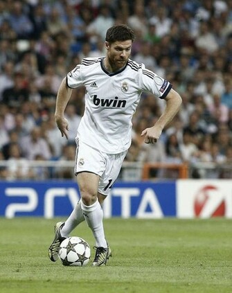 Xabi Alonso Real Madrid Wallpaper Desktop Background For