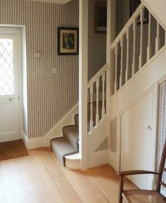 We Hand Silkscreen Our Fabrics Wallpaper In England Shown Here