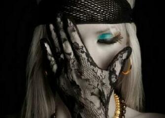 Earring Wallpaper Desktop