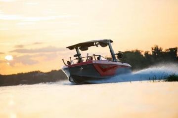 Premier Boat Show Boating