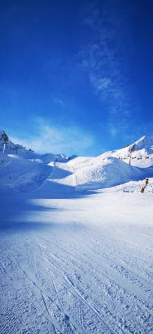Snow Layer Winter Sunny Day Landscape Beautiful