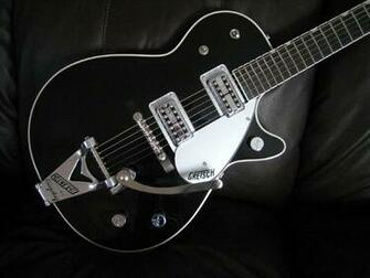 What Guitar Does Al Play On The R U Mine Live In