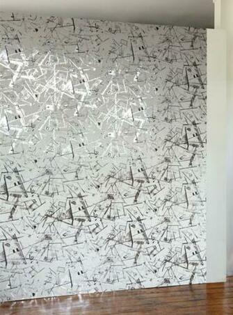 Construct White Grey Silver Details Wallpaper