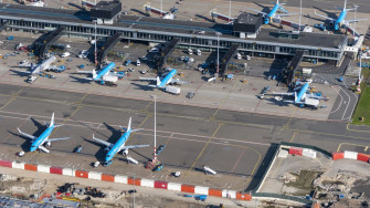 Travelers Arriving In Schiphol Airport From South Africa Positive