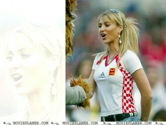 Ines Sainz Hot Sports Announcer HD Wallpaper