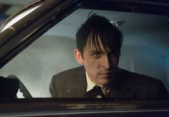 Oswald Cobblepot Image Penguin Chesterfield