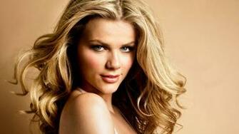 Brooklyn Decker Wallpaper HD